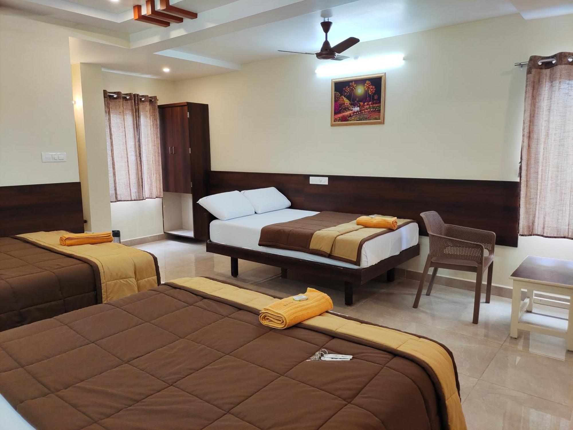 Hotel Dkr Grand Tirupati Kültér fotó