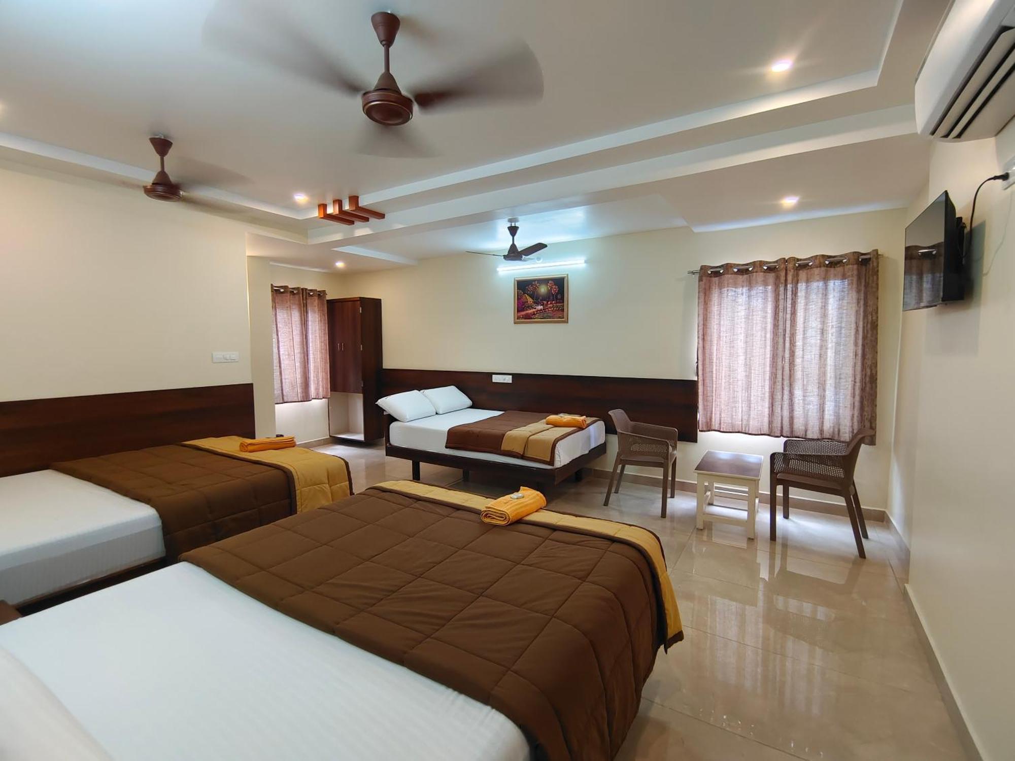 Hotel Dkr Grand Tirupati Kültér fotó